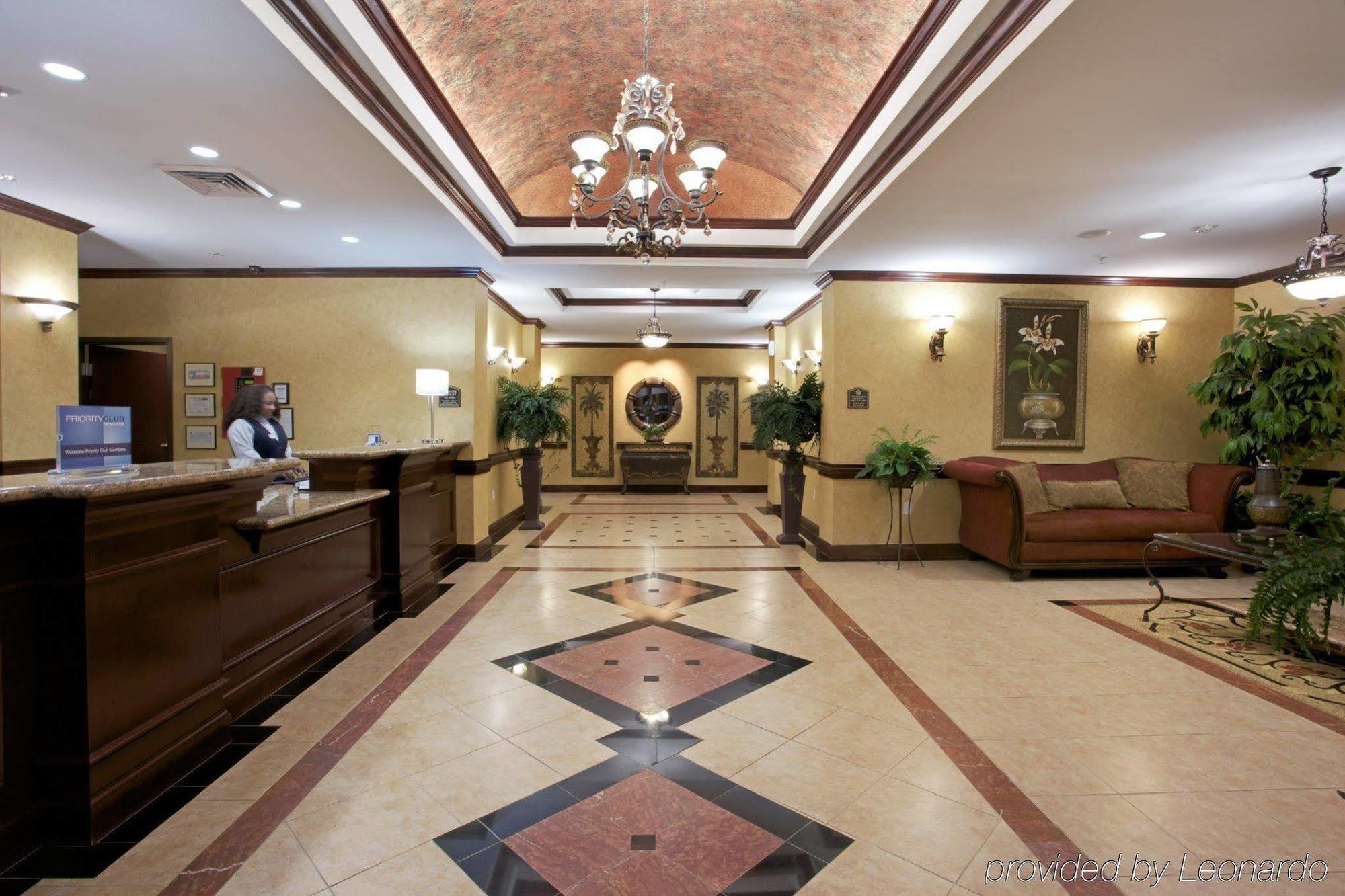 Holiday Inn Express & Suites Wharton, An Ihg Hotel Interior photo